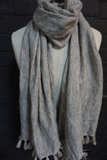 Load image into Gallery viewer, Scarf - Neutral Brown Fleck with Light Grey Tassles

