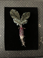 Load image into Gallery viewer, Handmade Brooch Pin -Radish
